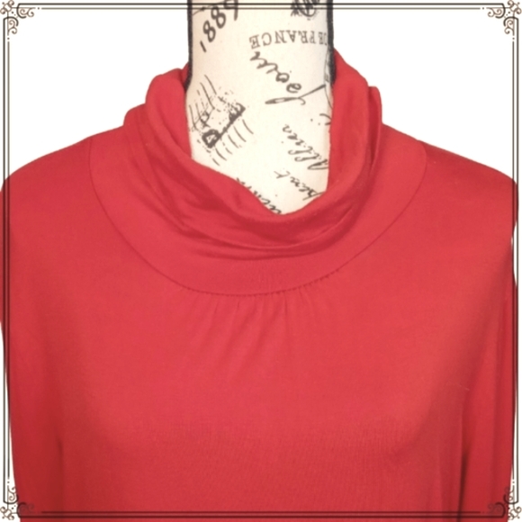 New York & Co Red Oversized Jersey Turtle Neck Top Size XL - Picture 2 of 7